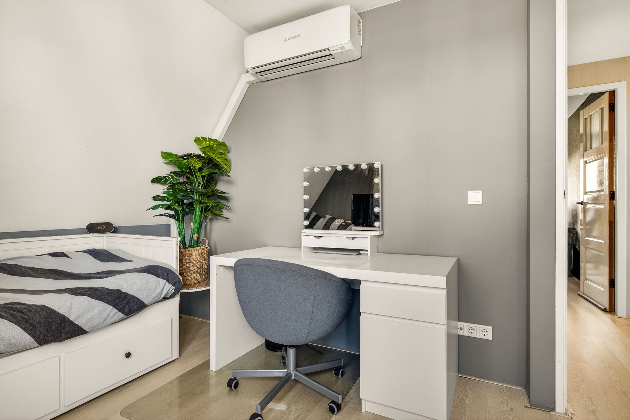 Foto 45 van Kadoelenweg 342