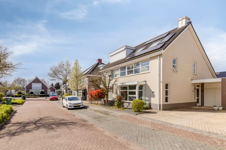 Photo 2 of Imkerhei 46