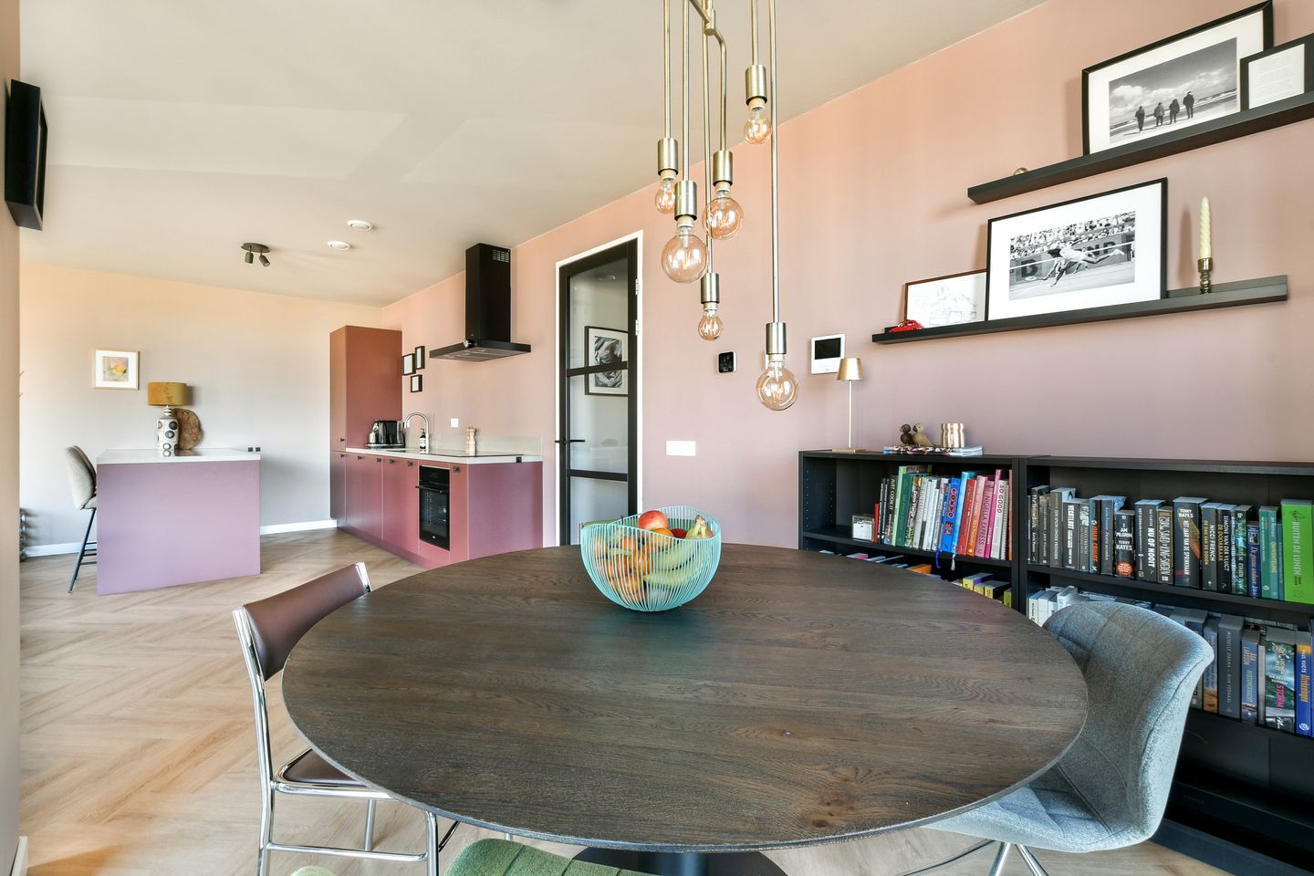 Foto 10 van Srefidensiplein 226