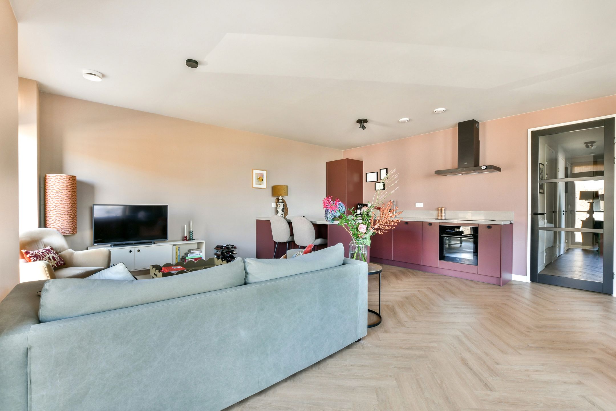 Foto 9 van Srefidensiplein 226