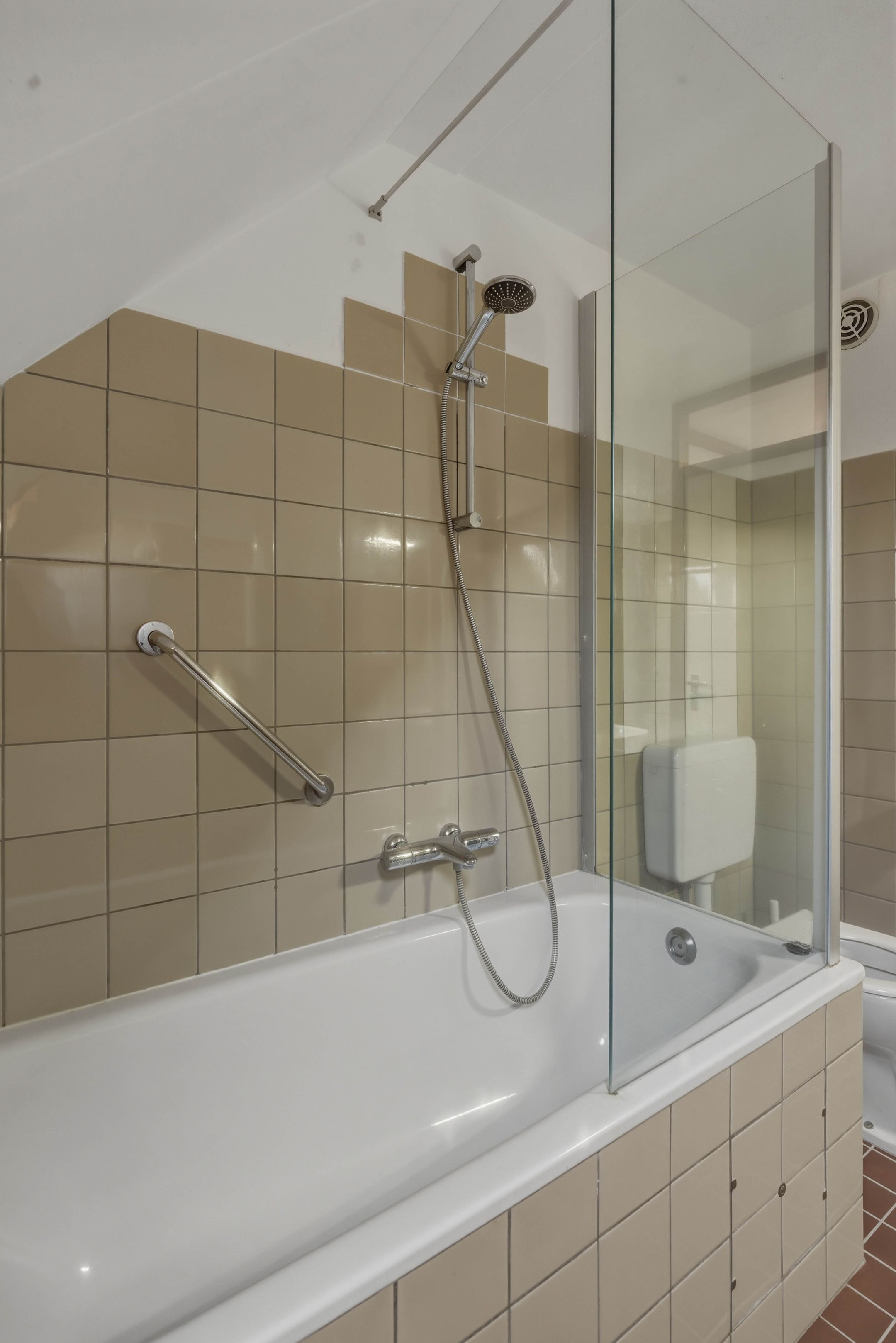 Photo 24 of Bereklauw 62