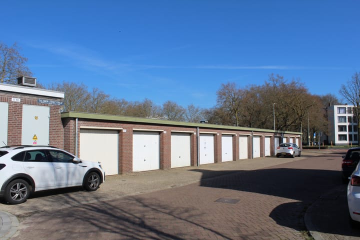 Photo 2 of Salomon de Braystraat 63