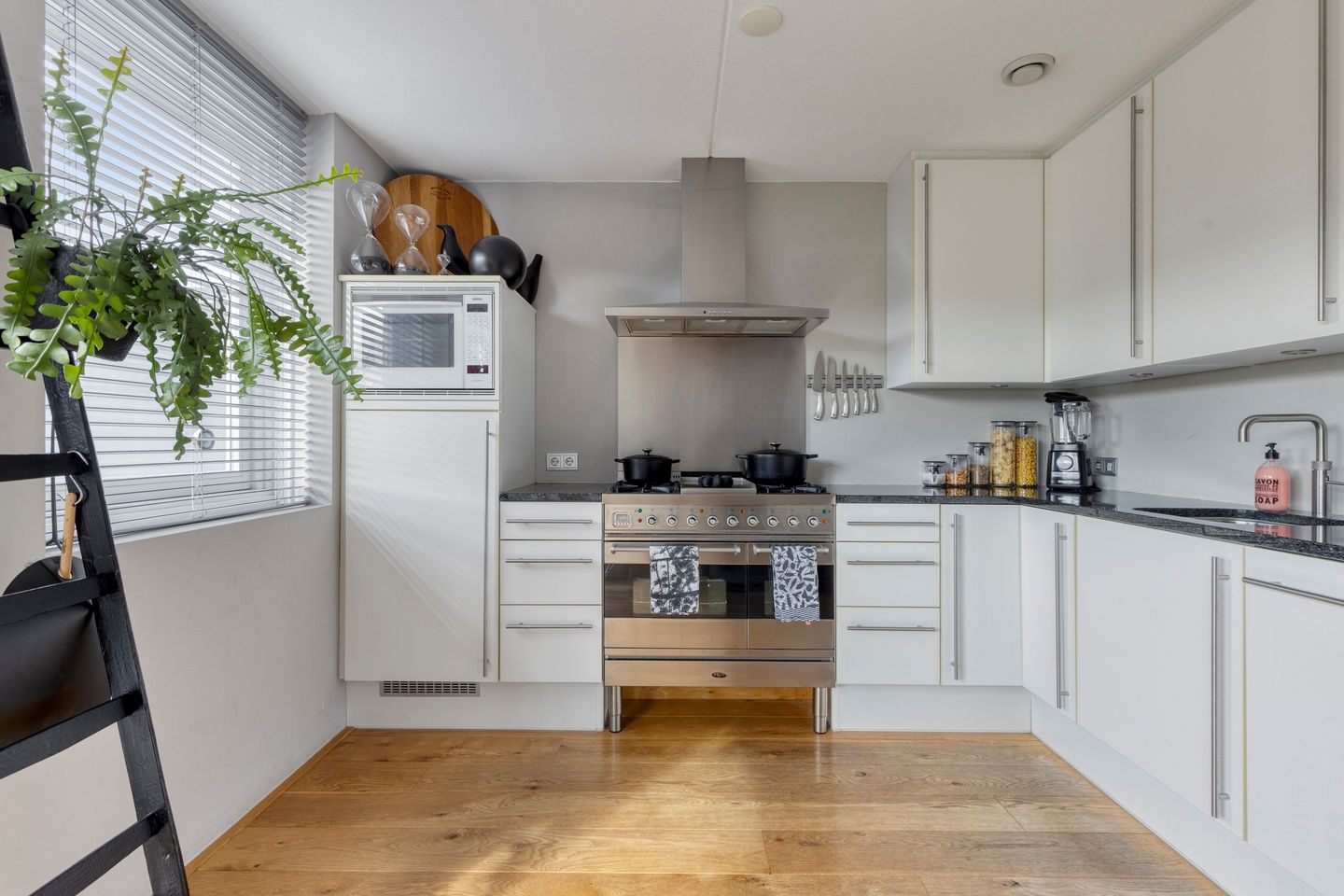 Foto 34 van de Vaart 38