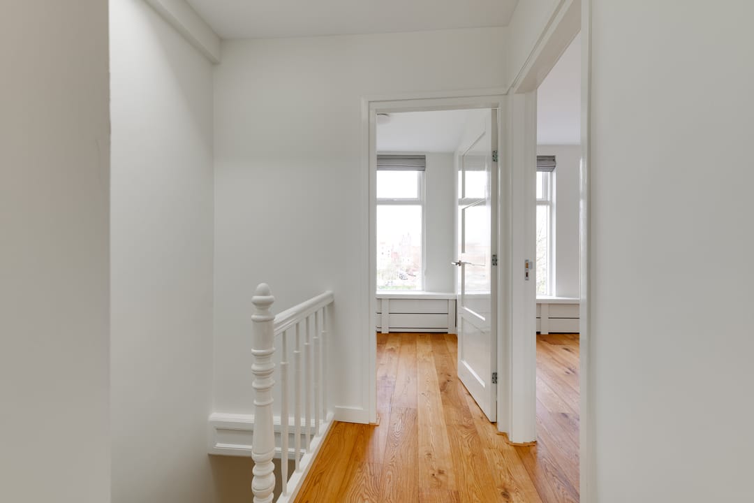 Fully renovated upper apartment with green square views in Valkenboskwartier — 17