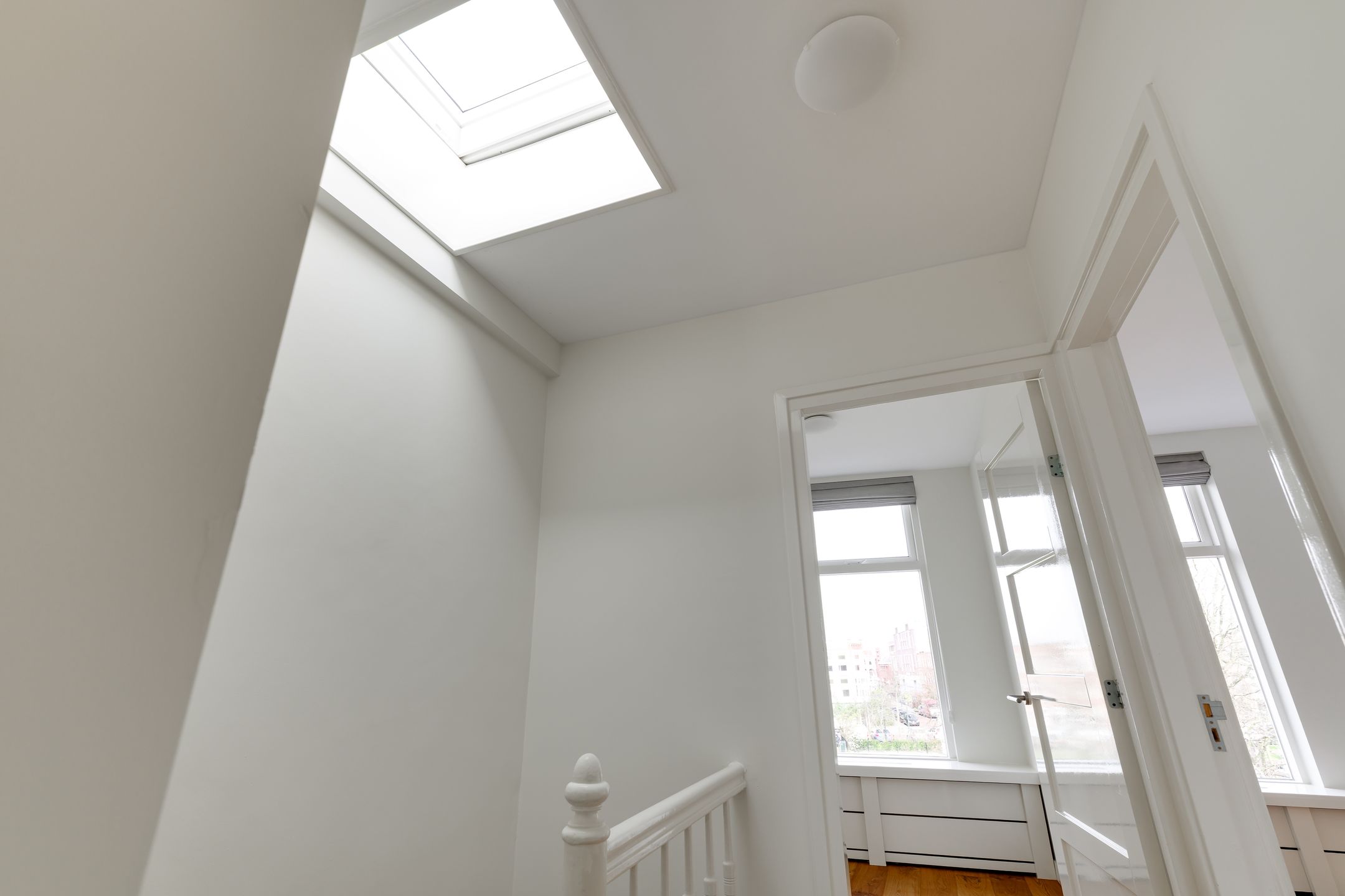 Fully renovated upper apartment with green square views in Valkenboskwartier — 18