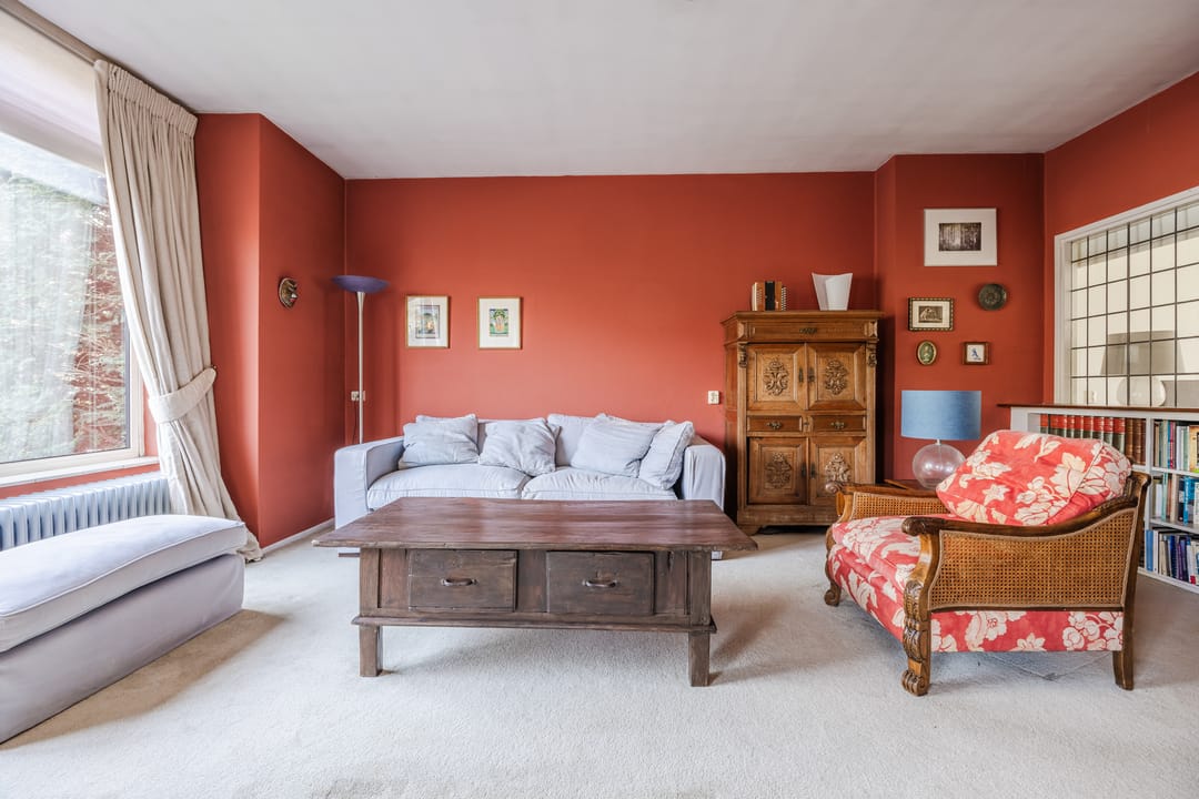 Light corner apartment in popular Bezuidenhout with sunny southwest balcony — 12