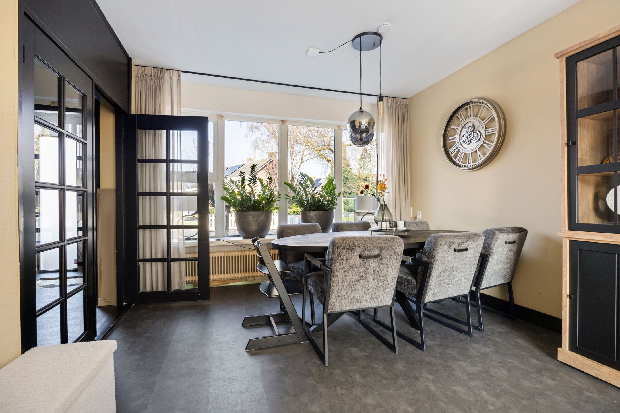 Foto 12 van Titanstraat 6