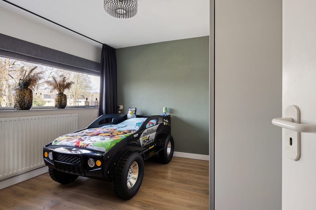 Foto 28 van Titanstraat 6