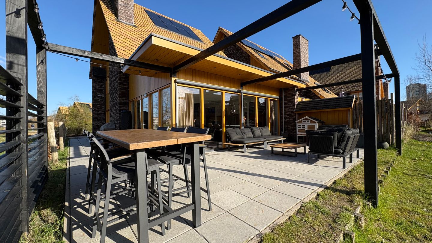 Luxury Detached Home in Duin with Dream Kitchen and Dual Bathrooms — 30