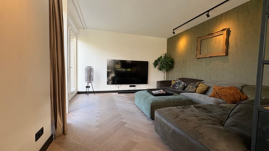 Luxury Detached Home in Duin with Dream Kitchen and Dual Bathrooms — 11