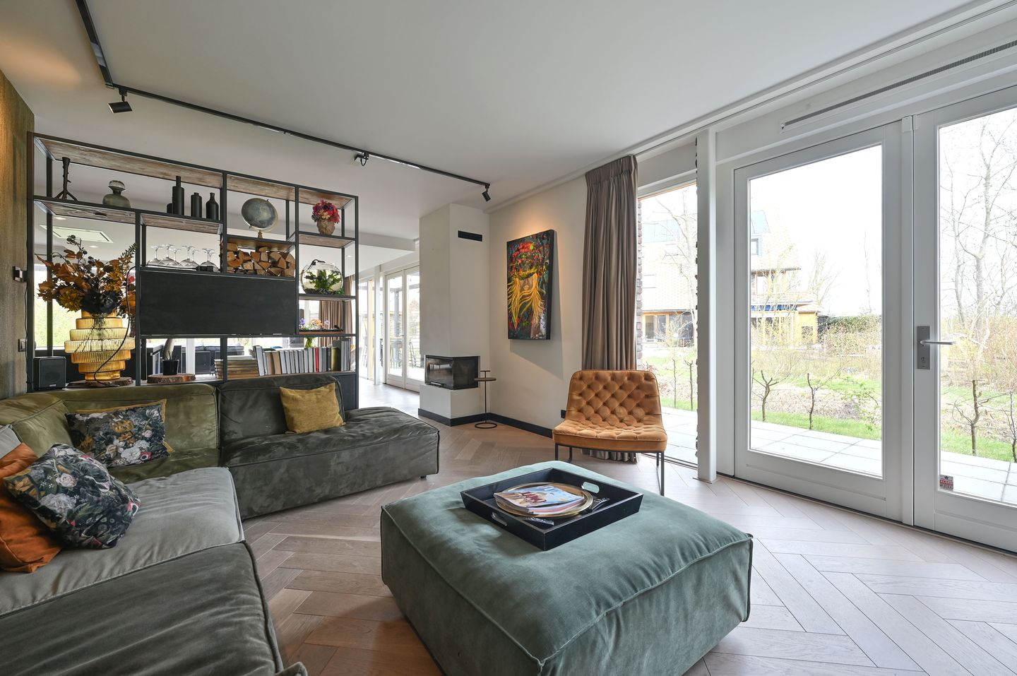 Luxury Detached Home in Duin with Dream Kitchen and Dual Bathrooms — 12