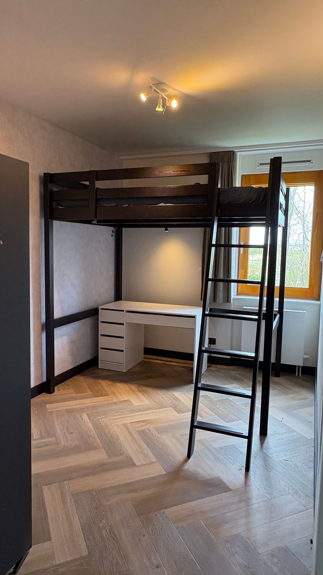 Luxury Detached Home in Duin with Dream Kitchen and Dual Bathrooms — 18