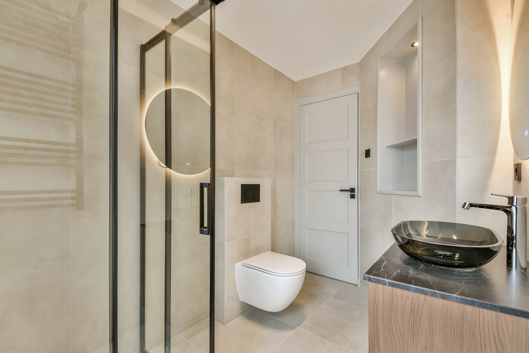 Renovated Double Upper House in Heart of Zaandam — 15
