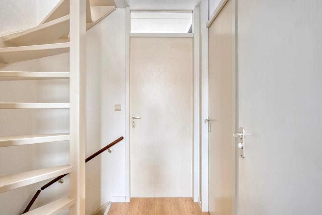 Fully Extended Move-in Ready Corner Home with Garage and Spacious Serre — 24