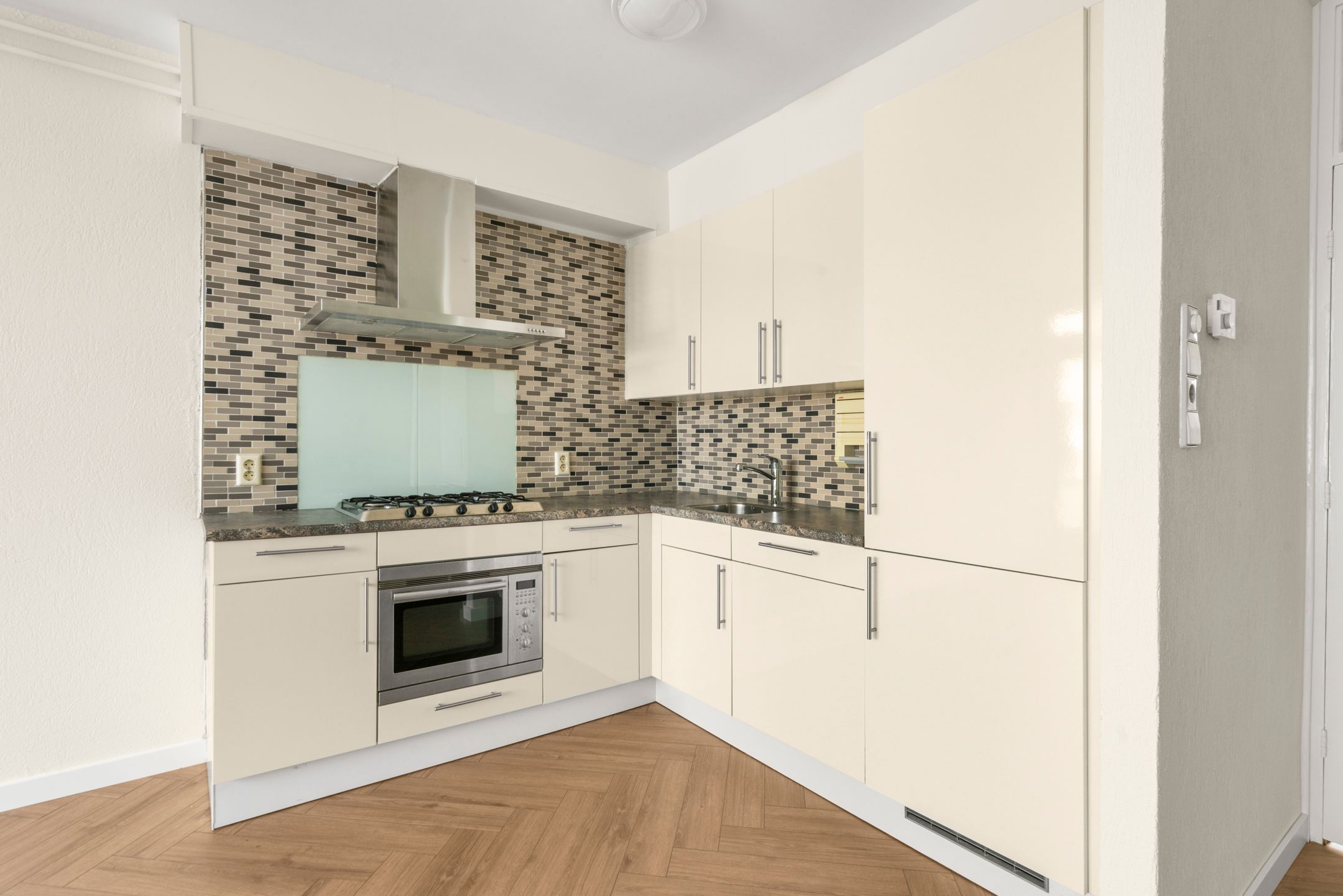 Photo 9 of Van den Berghlaan 291-A