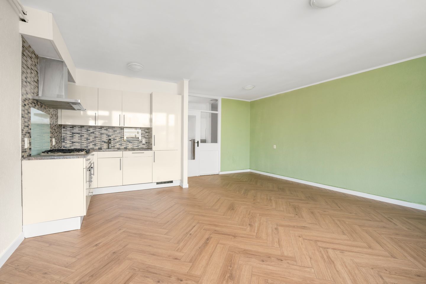 Photo 4 of Van den Berghlaan 291-A