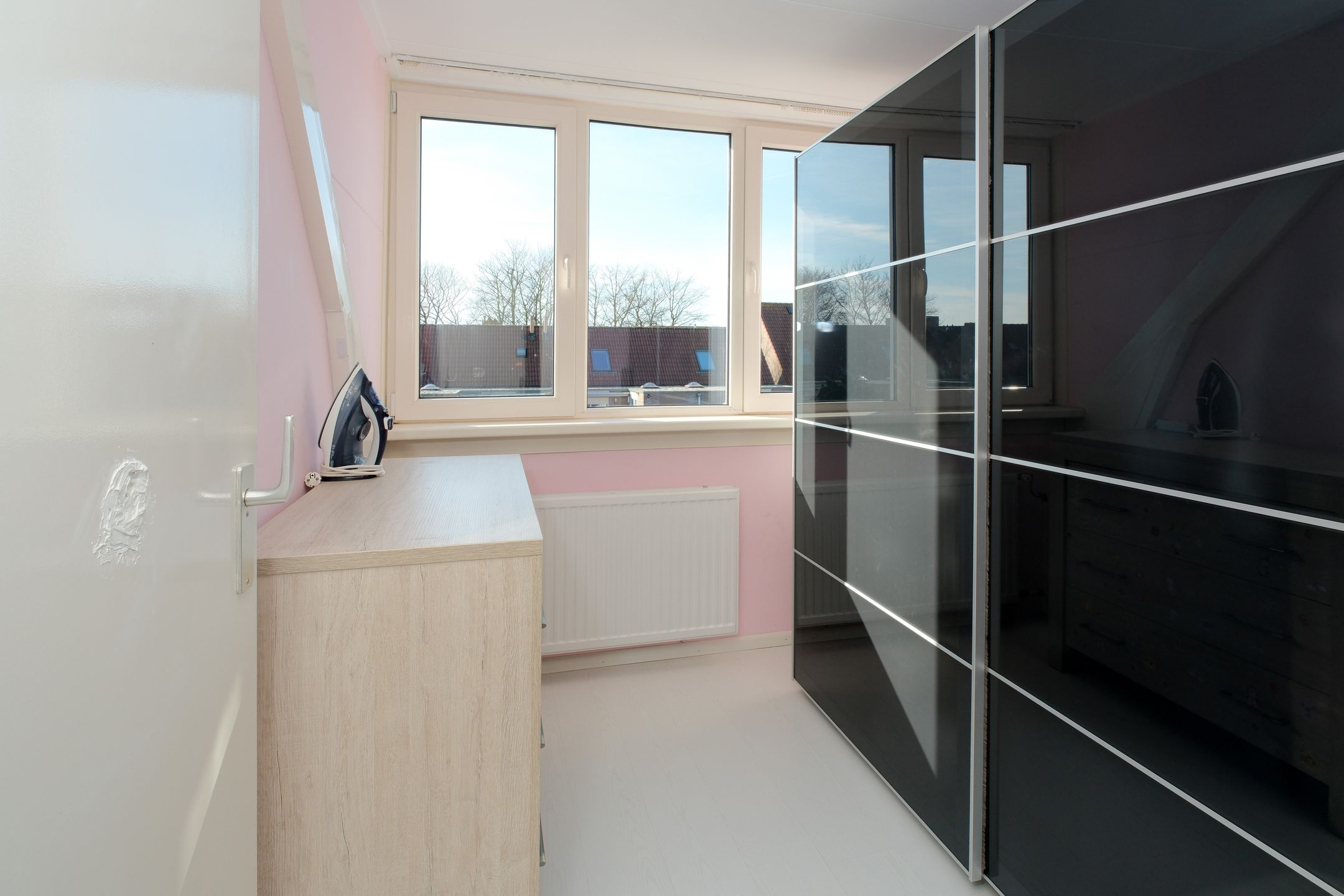 Move-in Ready Starter Home with Modern Updates in Almelo — 18