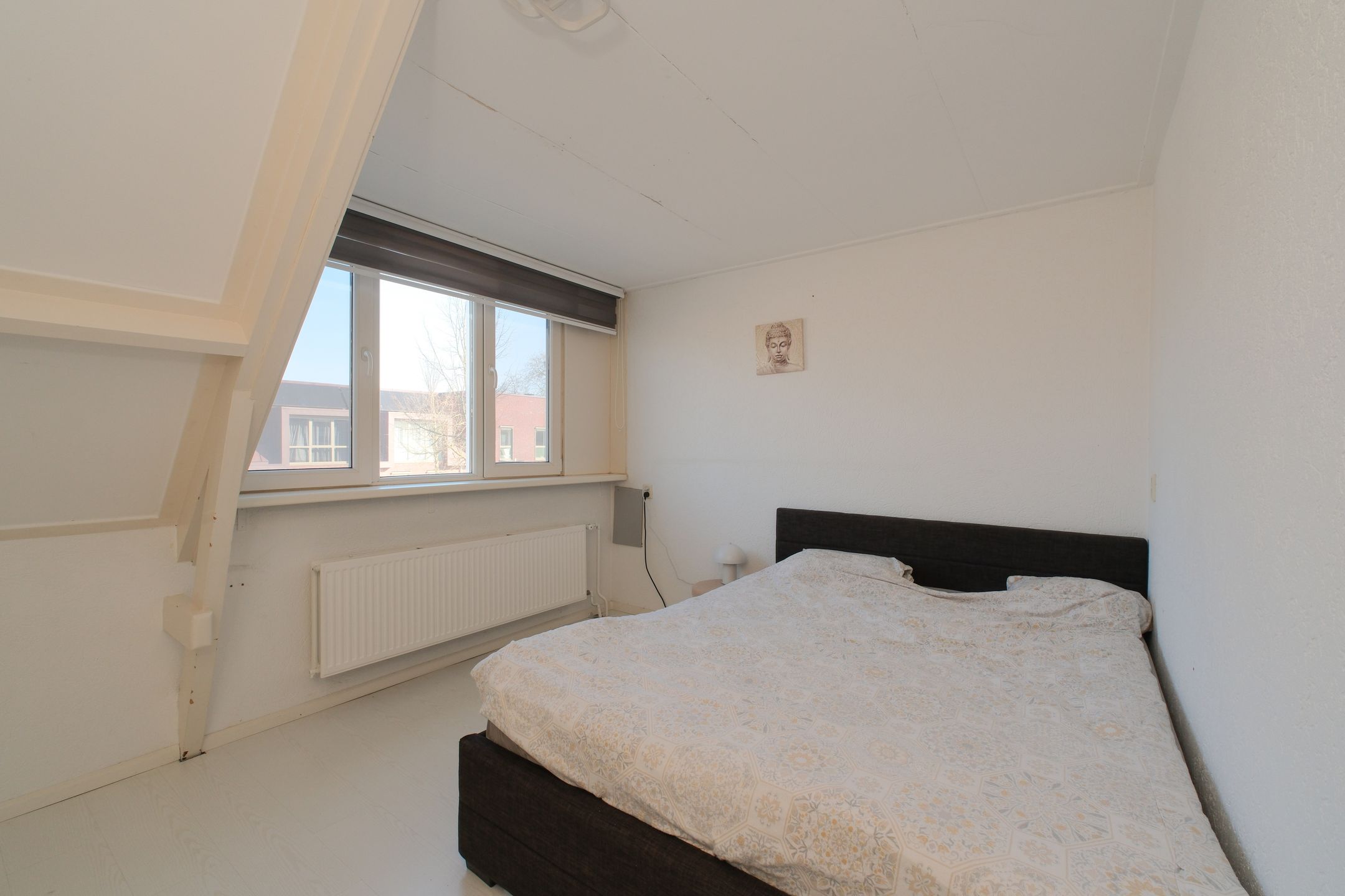 Move-in Ready Starter Home with Modern Updates in Almelo — 15