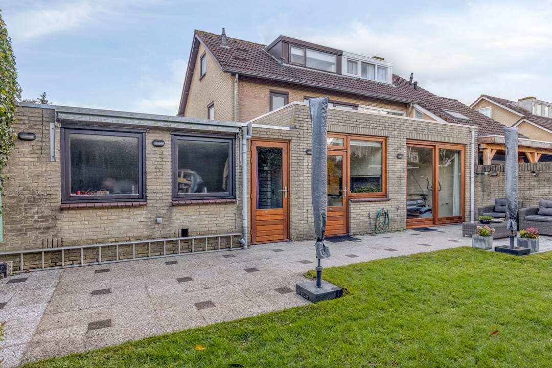 Foto 23 van Korte Voren 10