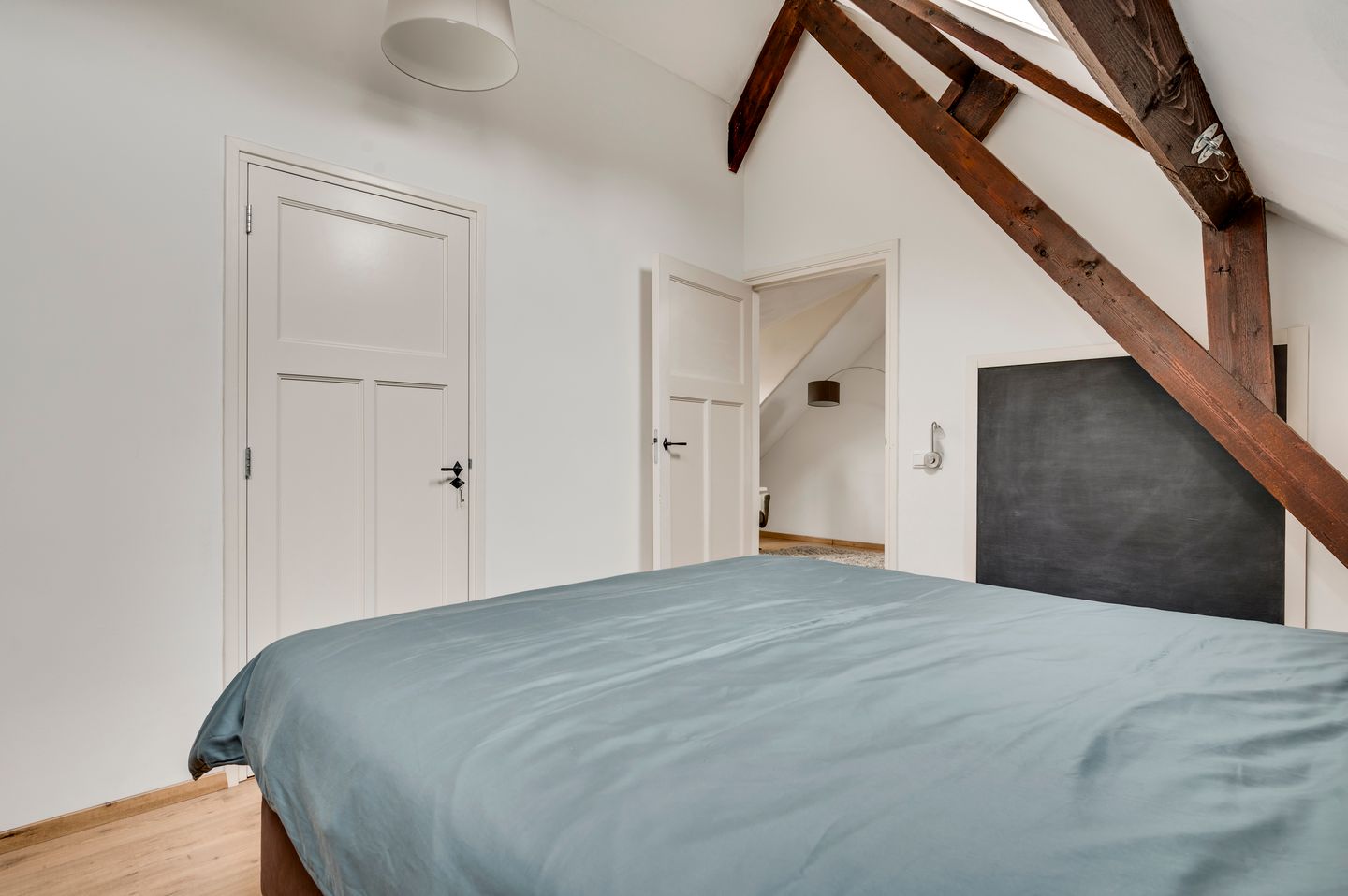 Characterful Semi-Detached Farmhouse with Six Bedrooms in Soerendonk — 42