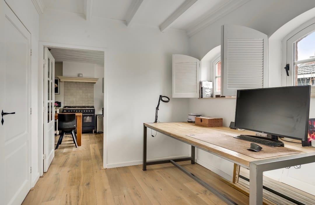 Characterful Semi-Detached Farmhouse with Six Bedrooms in Soerendonk — 15
