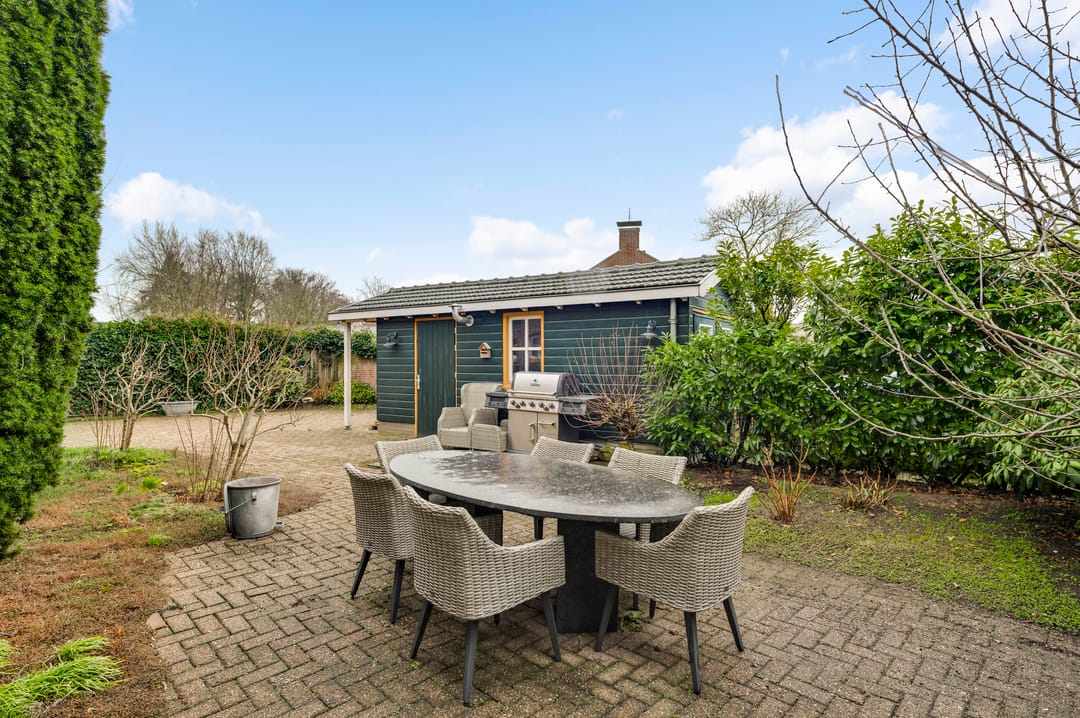 Characterful Semi-Detached Farmhouse with Six Bedrooms in Soerendonk — 45