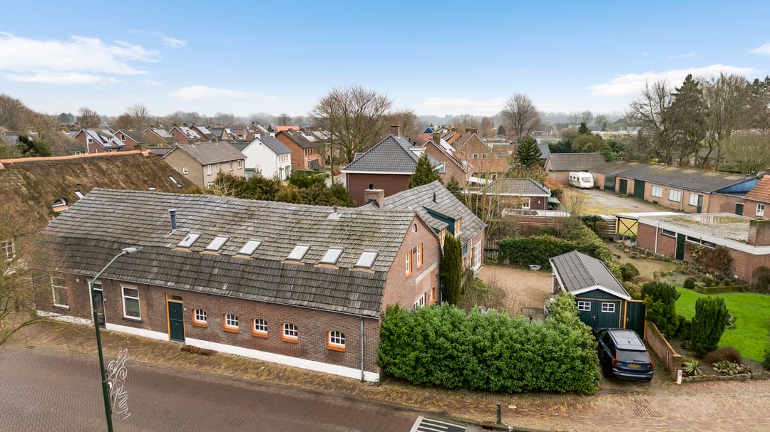 Characterful Semi-Detached Farmhouse with Six Bedrooms in Soerendonk — 50