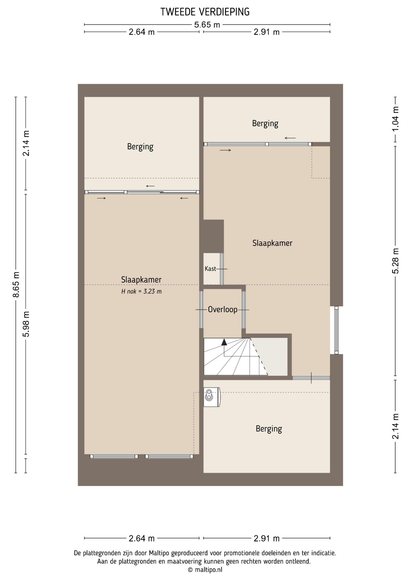 Eye-catching semi-detached house with 170 m² living space and deep south-facing backyard in prime village center location — 50
