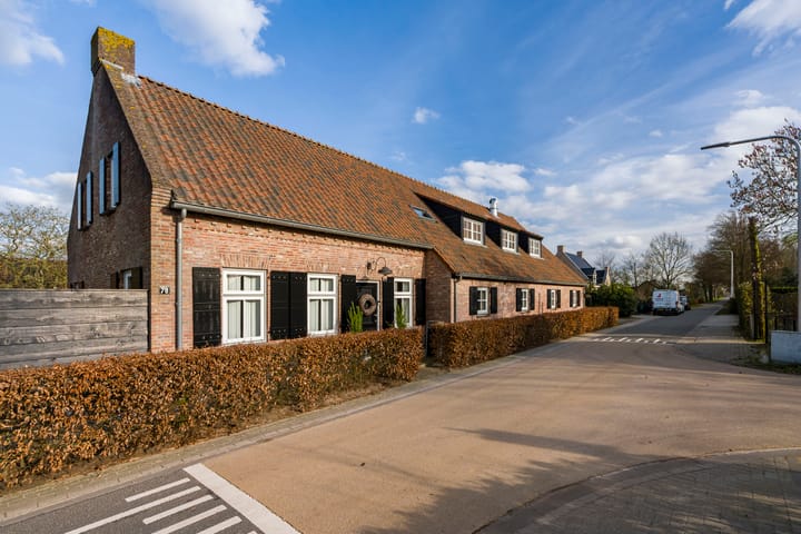 Foto 2 van Dahliastraat 78