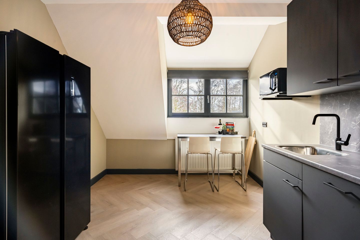 Luxury Farmhouse with B&B and Care Potential in Rural Made — 31