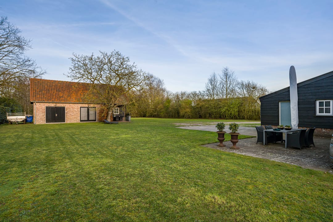 Luxury Farmhouse with B&B and Care Potential in Rural Made — 63