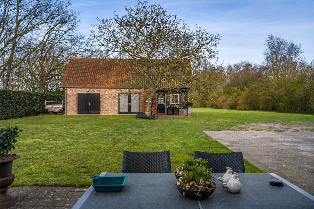 Luxury Farmhouse with B&B and Care Potential in Rural Made — 45