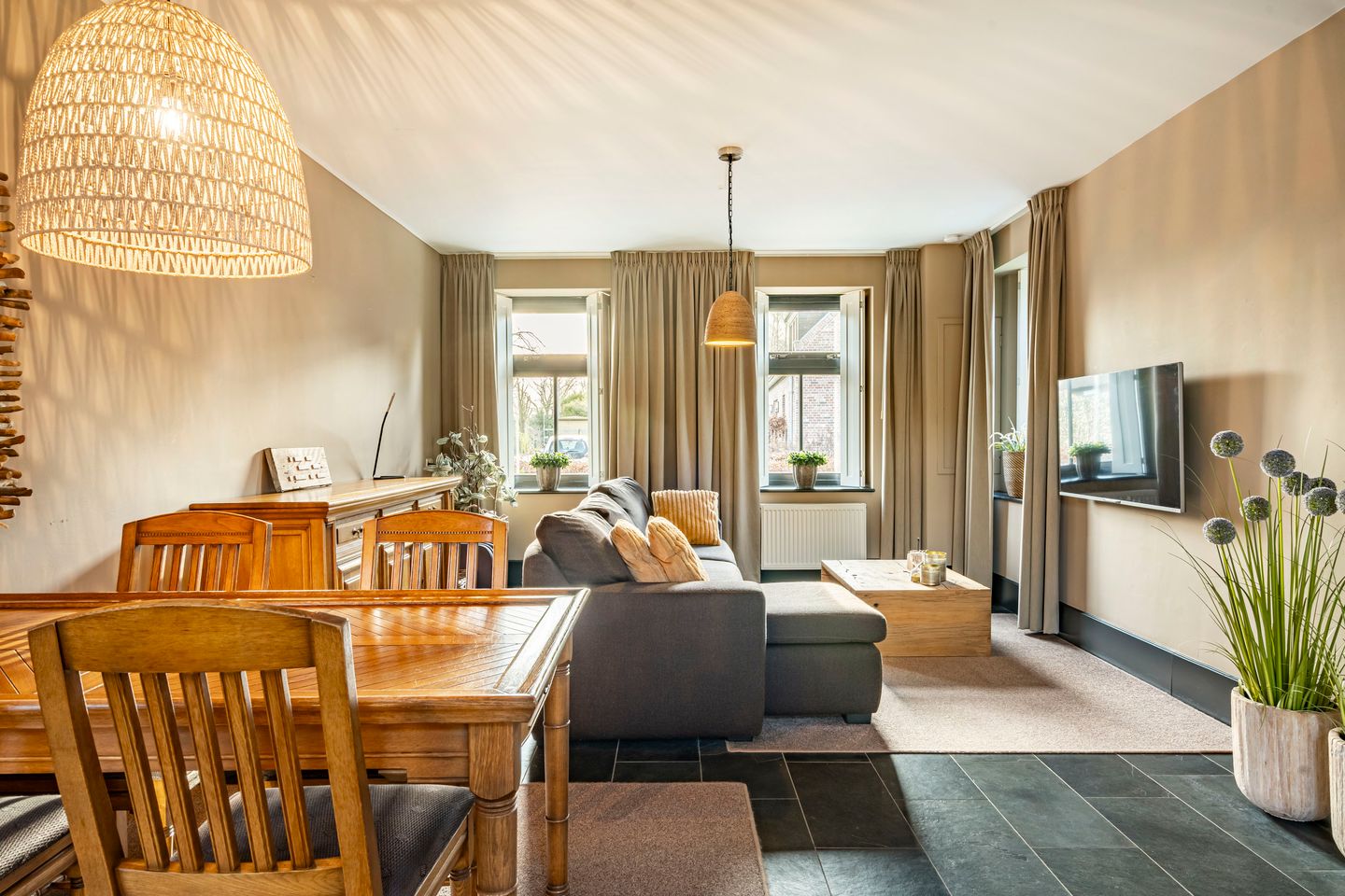 Luxury Farmhouse with B&B and Care Potential in Rural Made — 36