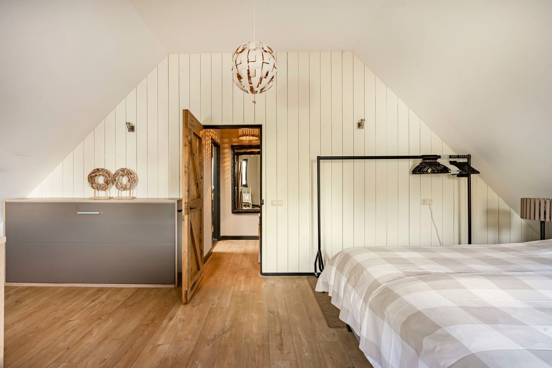 Luxury Farmhouse with B&B and Care Potential in Rural Made — 42