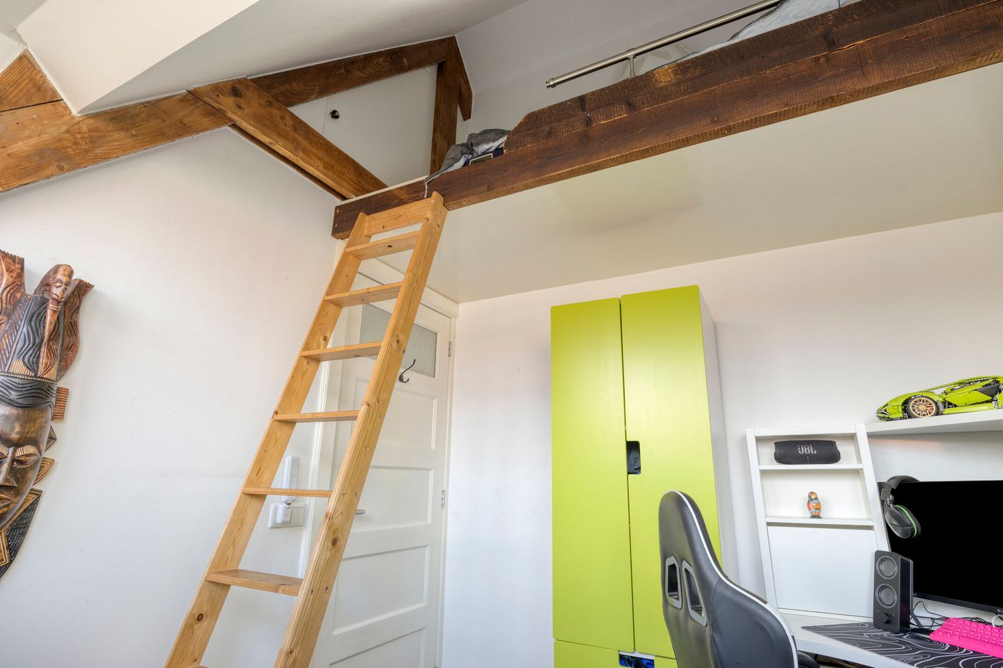 Foto 29 van Anna van Engelandstraat 9