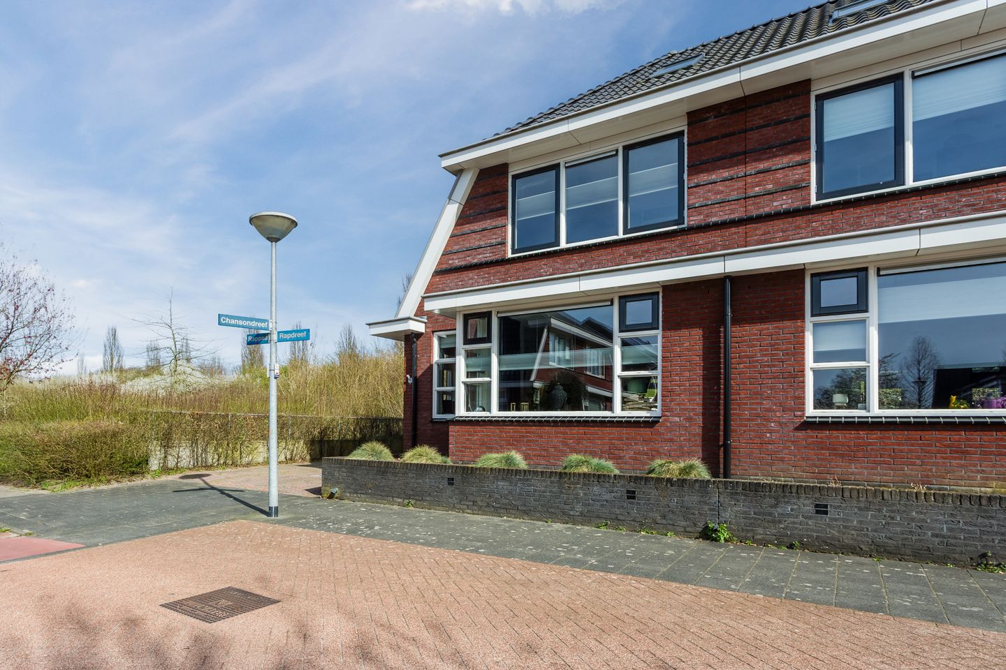 Spacious Semi-Detached Home with Garden and Garage in Harderwijk — 50