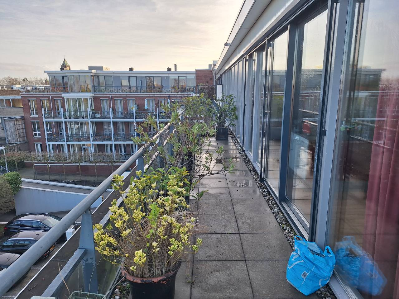 Penthouse with Large Roof Terrace Near Dordrecht Centre — 32