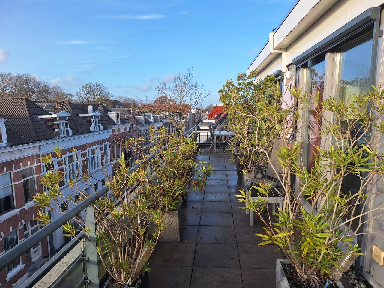 Penthouse with Large Roof Terrace Near Dordrecht Centre — 38