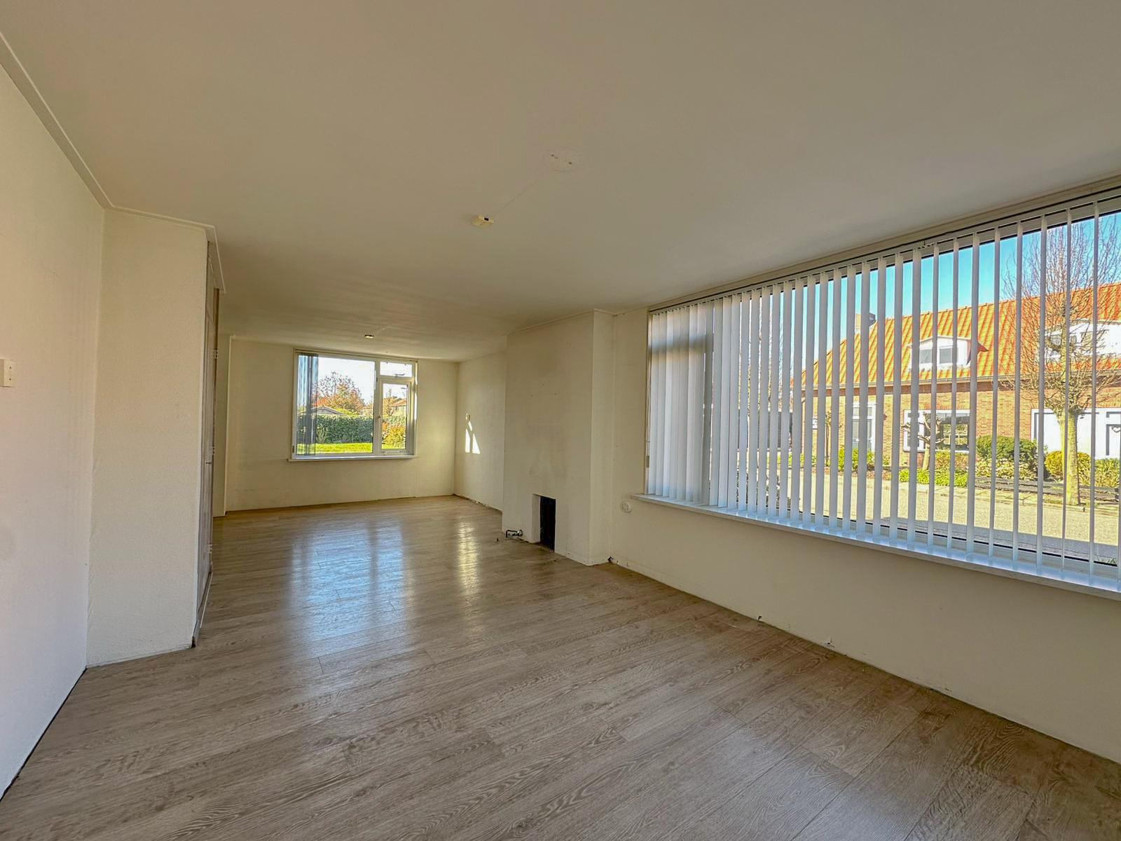 Photo 3 of Hosterd 41