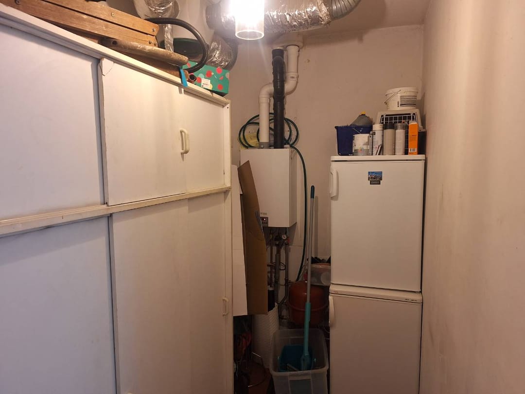 Photo 22 of Kromhout 230