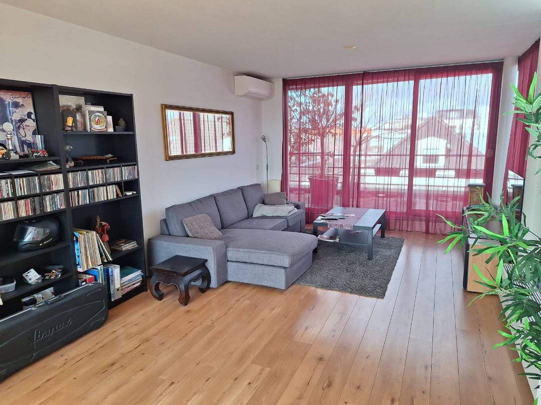 Photo 2 of Kromhout 230