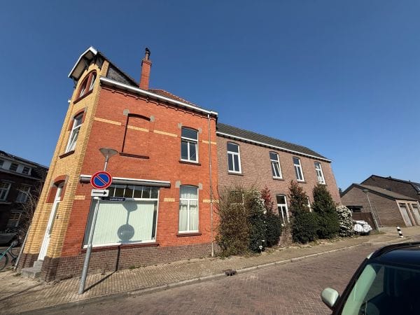 Foto 2 van Spoorstraat 15