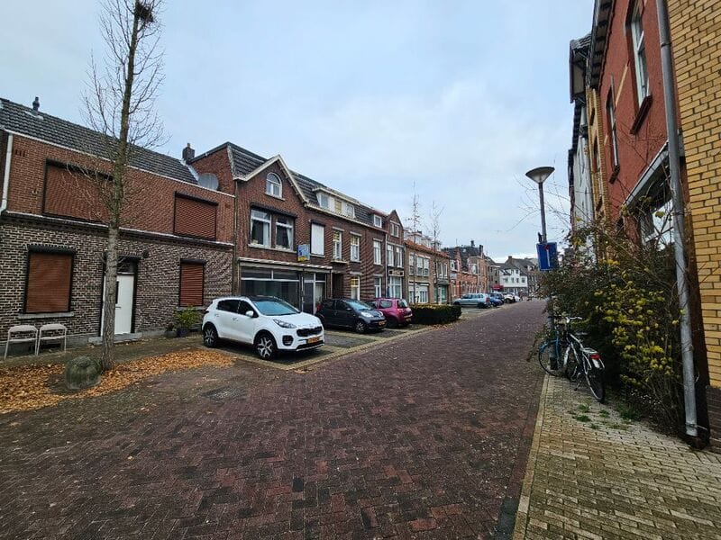 Foto 11 van Spoorstraat 15