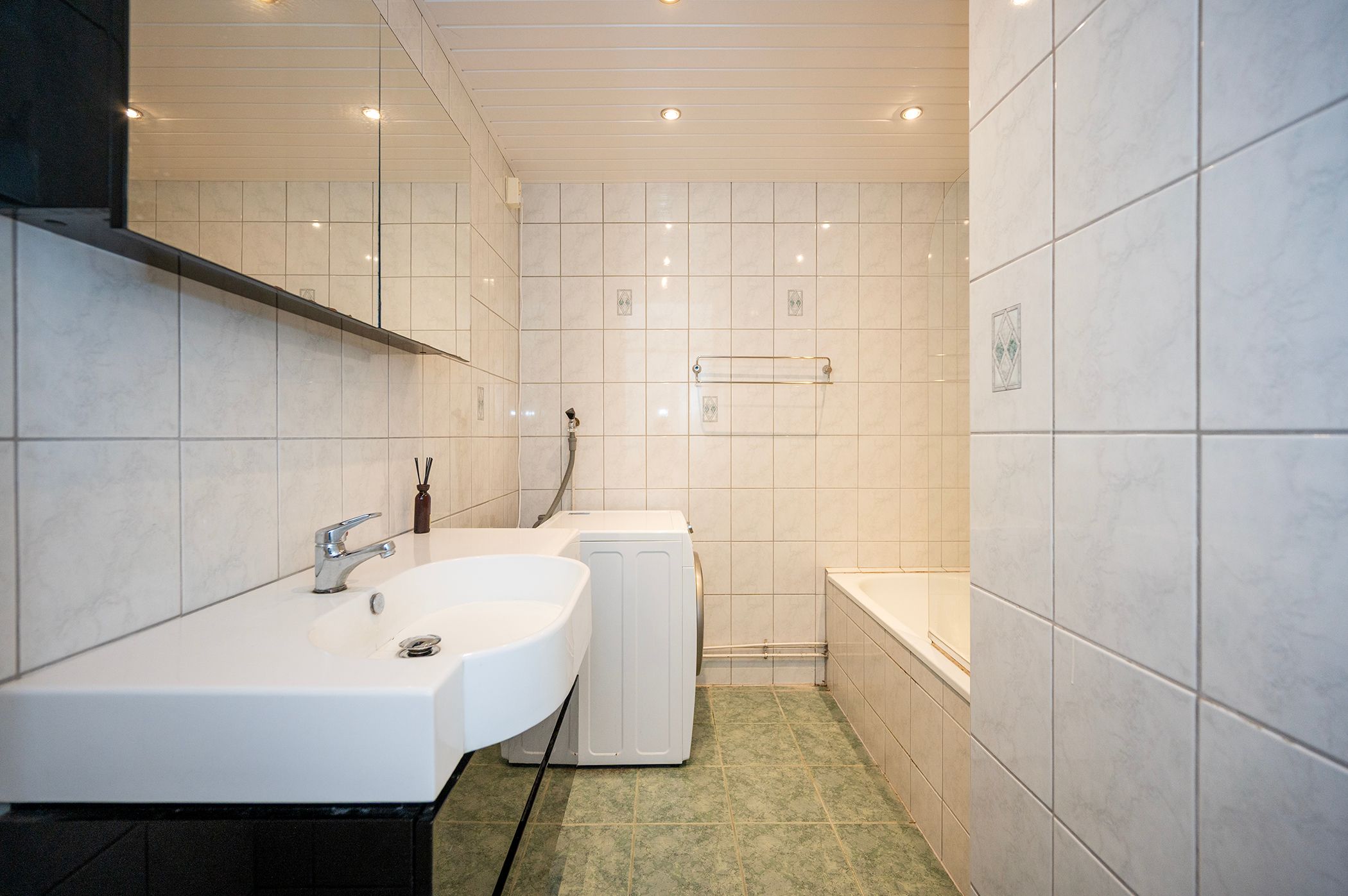 Well-maintained 3-room maisonette with sunny west-facing terrace in Maarssenbroek — 24