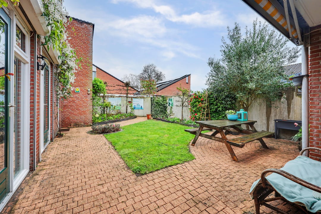 Well-maintained semi-bungalow with garage and sunny garden in Nijmegen — 29