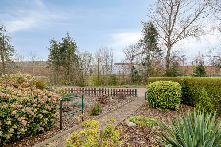 Photo 2 of Bilderdijklaan 68