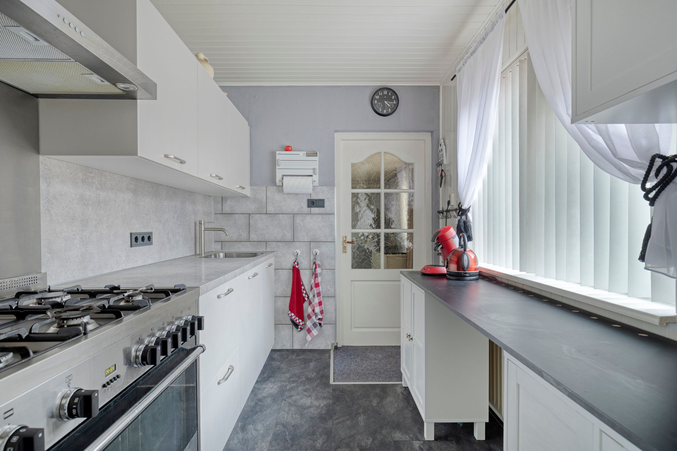 Photo 12 of Bilderdijklaan 68