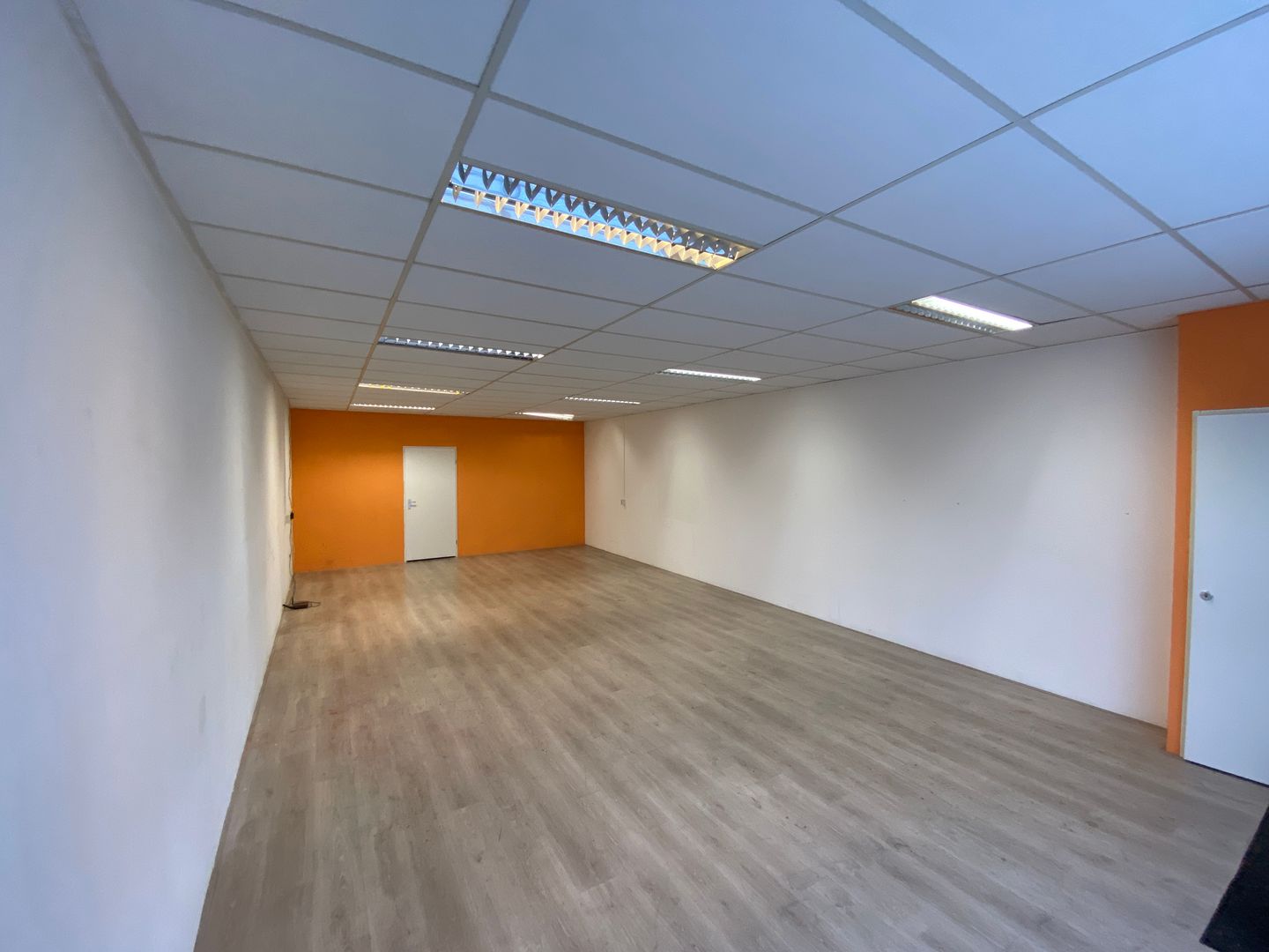 View photo 4 of Markerkant 12 1-02