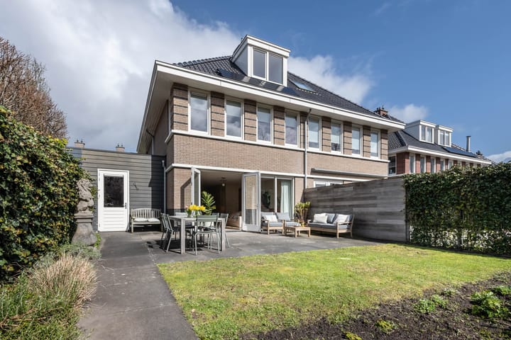 Photo 2 of Ooievaarlaan 19