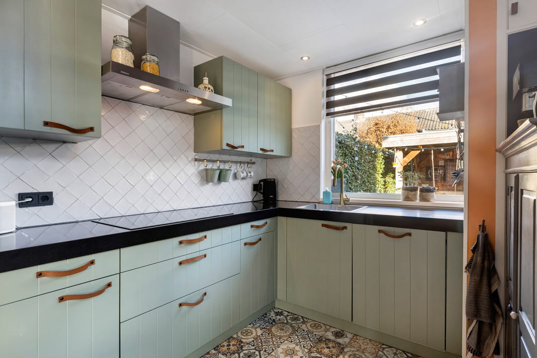 Photo 17 of Anjerstraat 4